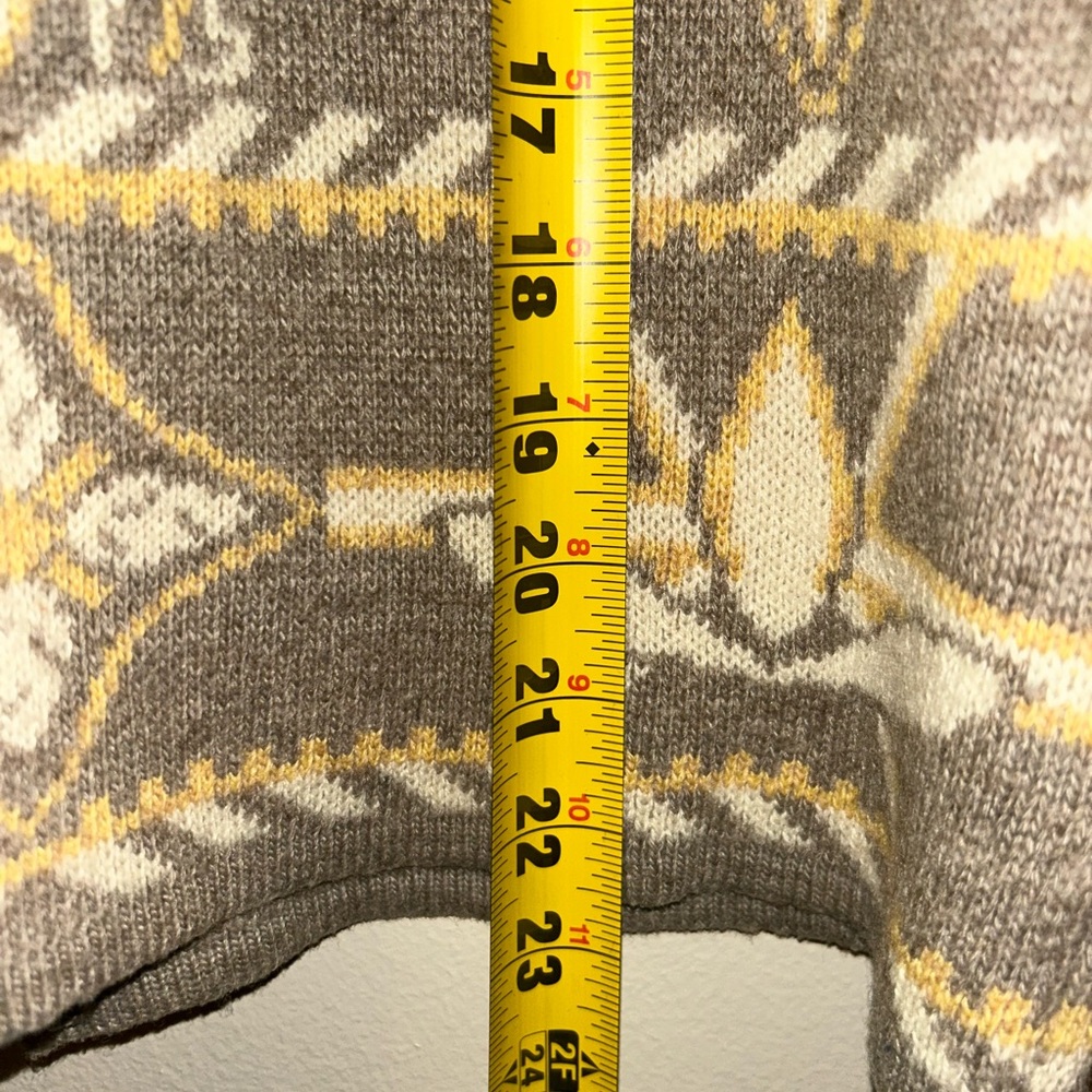 Granola Girl Vest - Picture 10 of 10